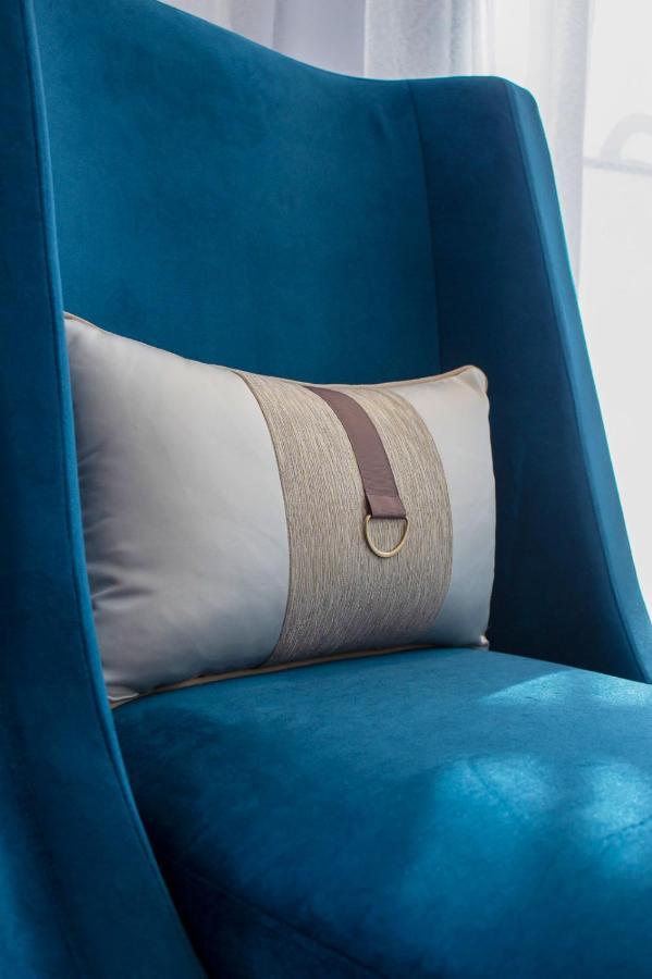The Lodge Suites Al-Manamah Bagian luar foto