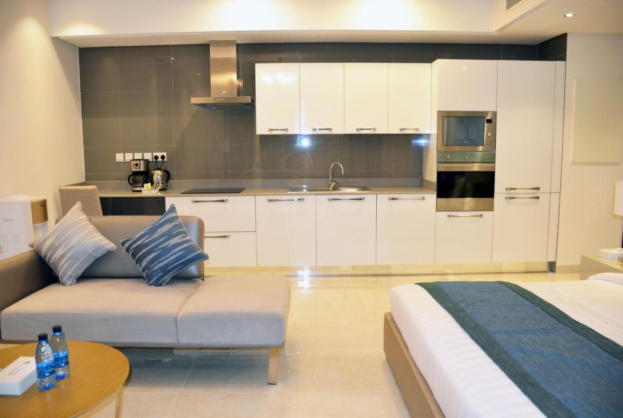 The Lodge Suites Al-Manamah Bagian luar foto