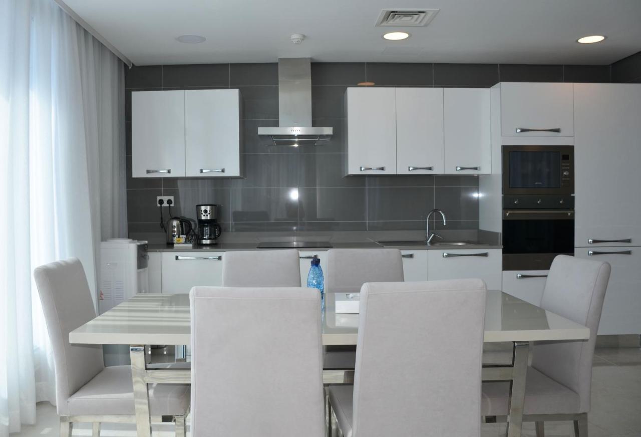 The Lodge Suites Al-Manamah Bagian luar foto