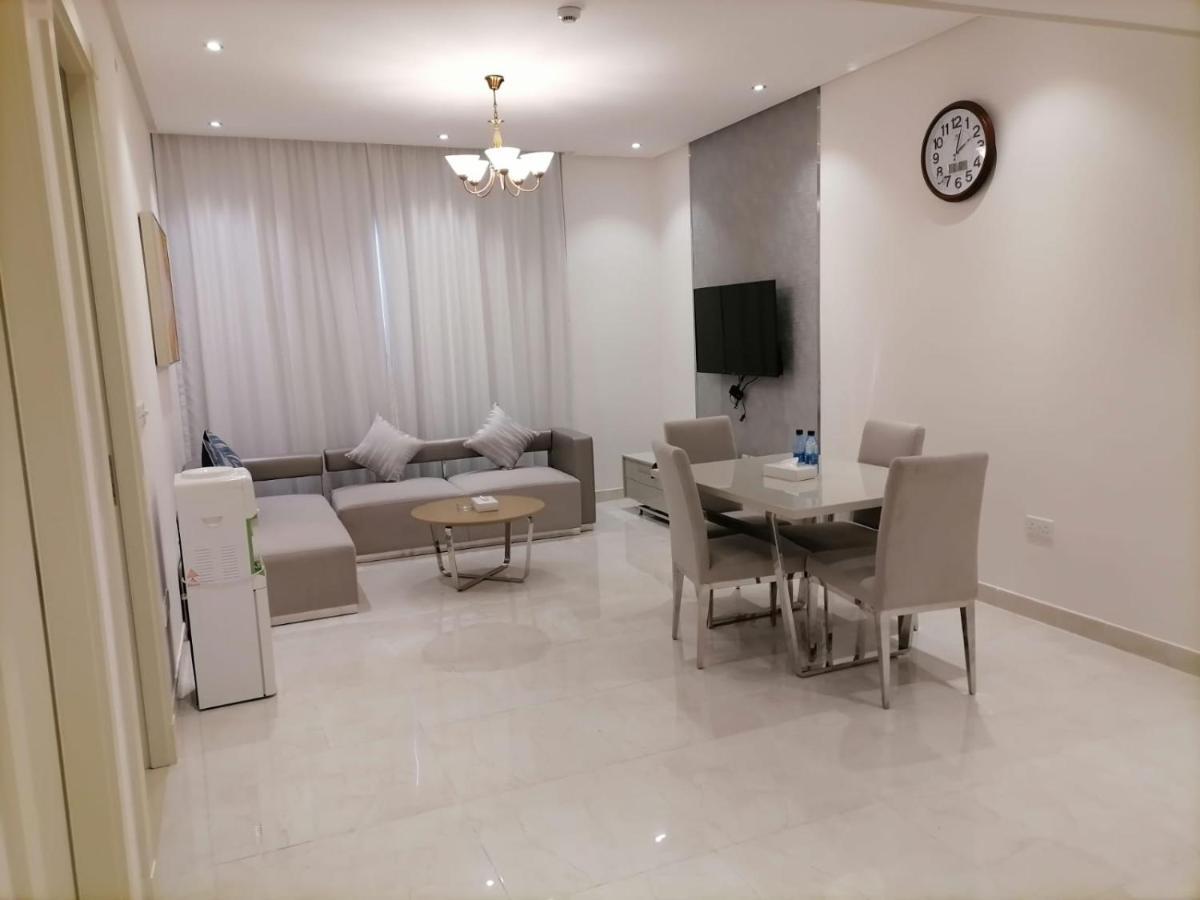 The Lodge Suites Al-Manamah Bagian luar foto
