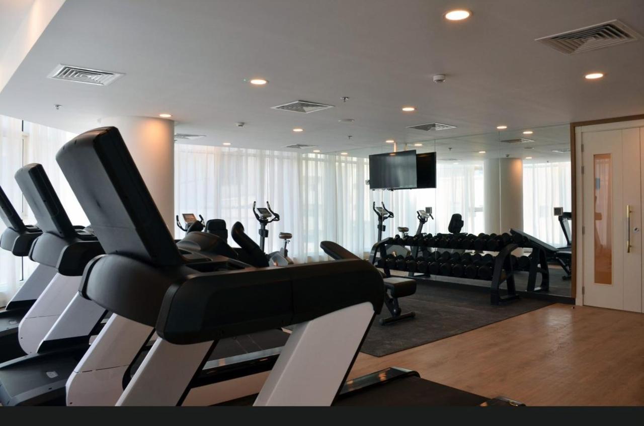 The Lodge Suites Al-Manamah Bagian luar foto